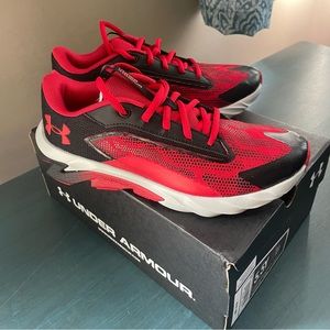 Brand new, still in box Under armor sneakers